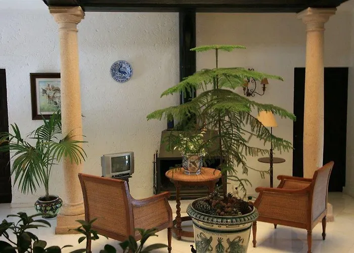 Jardin De La Muralla Ronda