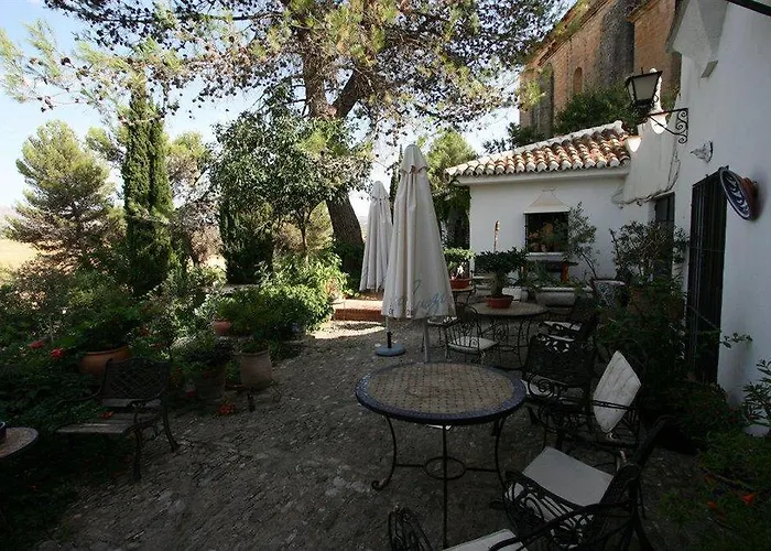 Hotel Jardin De La Muralla 3*