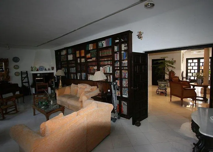 Hotel Jardin De La Muralla